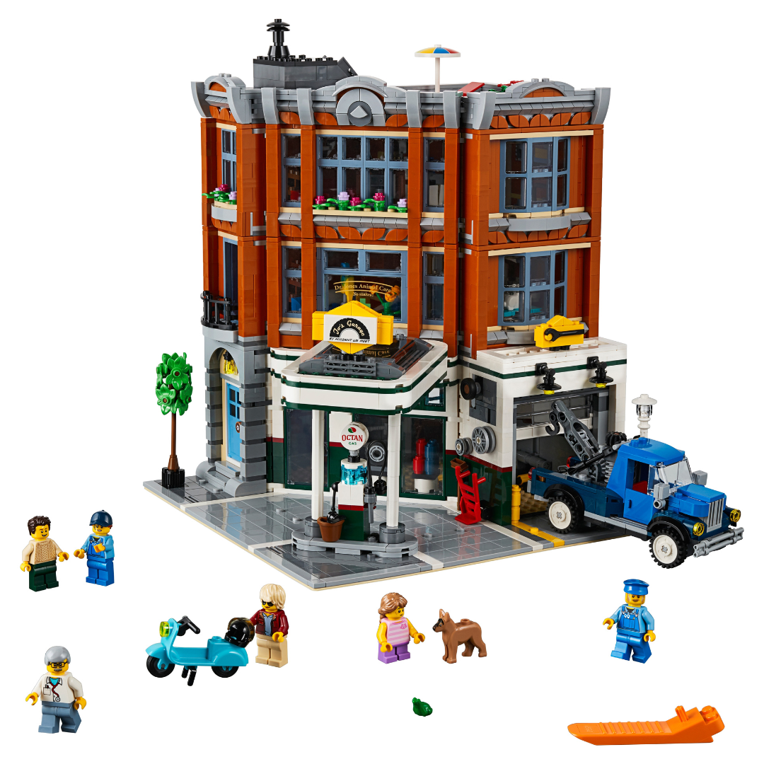 LEGO® 10264 Corner Garage - rent-a-set